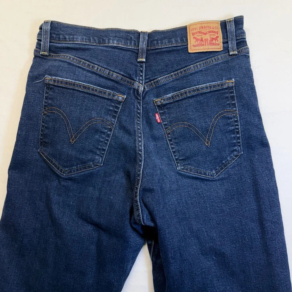 Levi's Ribcage Straight Ankle Distressed Jeans Dark Wash 31 Crop Wide Leg‎ Women
